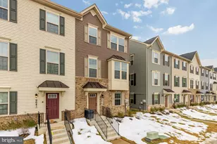 9639 Tall Oaks Rd, Montgomery Village, MD 20886 - Photo 3