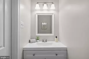 8 Seville Way, Gaithersburg, MD 20878 - Photo 15