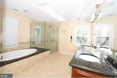 8900 Holly Leaf Lane, Bethesda, MD 20817 - Photo 41