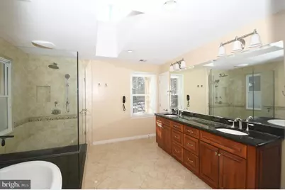 8900 Holly Leaf Lane, Bethesda, MD 20817 - Photo 43