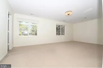 8900 Holly Leaf Lane, Bethesda, MD 20817 - Photo 37