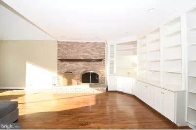 8900 Holly Leaf Lane, Bethesda, MD 20817 - Photo 19