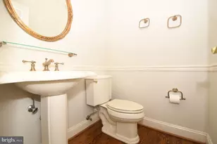 8900 Holly Leaf Ln, Bethesda, MD 20817 - Photo 65