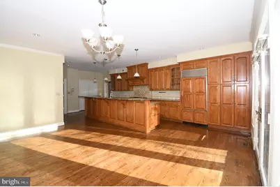 8900 Holly Leaf Lane, Bethesda, MD 20817 - Photo 17