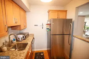 7548 Spring Lake Dr, Bethesda, MD 20817 - Photo 7