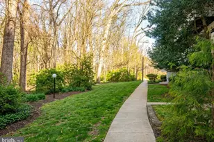 7548 Spring Lake Dr, Bethesda, MD 20817 - Photo 19