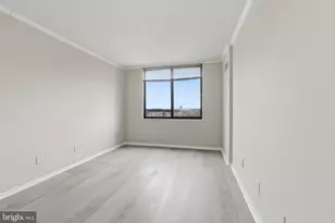 5225 Pooks Hill Rd, Bethesda, MD 20814 - Photo 3