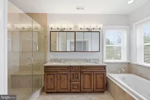 9705 Montauk Ave, Bethesda, MD 20817 - Photo 27