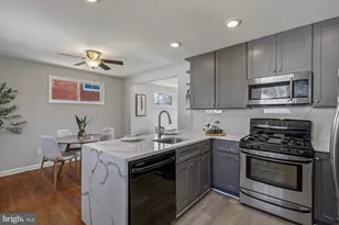 4613 Wilwyn Way, Rockville, MD 20852 - Photo 9