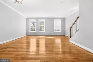 563 Pelican Ave, Gaithersburg, MD 20877 - Photo 3