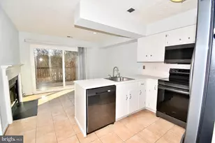 18349 Leman Lake Dr, Olney, MD 20832 - Photo 9