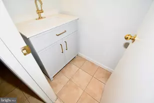 18349 Leman Lake Dr, Olney, MD 20832 - Photo 31