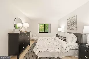 15100 Interlachen Dr, Silver Spring, MD 20906 - Photo 11