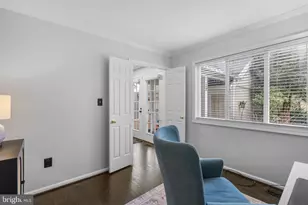 20716 Highland Hall Dr, Montgomery Village, MD 20886 - Photo 21