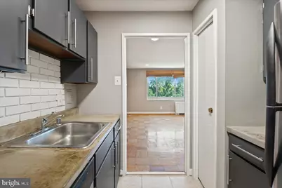 1900 Lyttonsville Road #1101, Silver Spring, MD 20910 - Photo 7