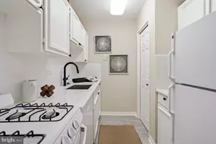 1900 Lyttonsville Rd, Silver Spring, MD 20910 - Photo 13