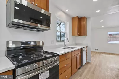 711 Cornwall Street, Silver Spring, MD 20901 - Photo 5