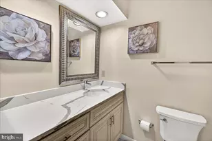 19736 Greenside Terrace, Montgomery Village, MD 20886 - Photo 31