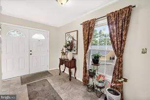 19736 Greenside Terrace, Montgomery Village, MD 20886 - Photo 7