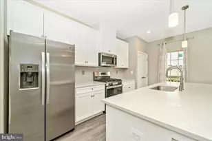 9537 Tall Oaks Rd, Montgomery Village, MD 20886 - Photo 21