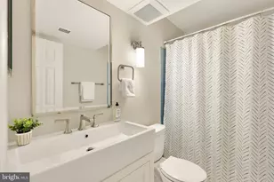 10135 Crestberry Pl, Bethesda, MD 20817 - Photo 29