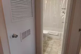 10208 Rockville, North Bethesda, MD 20852 - Photo 17