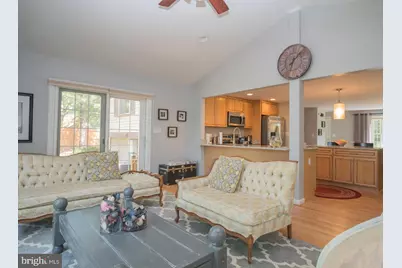 8116 Irwell Court, Gaithersburg, MD 20877 - Photo 7