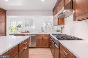 7303 Honeywell Ln, Bethesda, MD 20814 - Photo 9