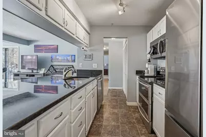 2812 Clear Shot Drive #8-33, Silver Spring, MD 20906 - Photo 5