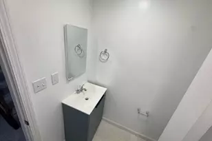 9250 Three Oaks Dr, Silver Spring, MD 20901 - Photo 31