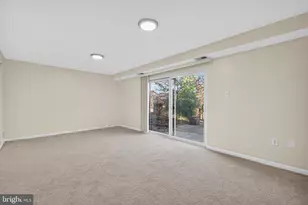 9250 Three Oaks Dr, Silver Spring, MD 20901 - Photo 33