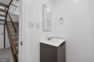 9250 Three Oaks Dr, Silver Spring, MD 20901 - Photo 37