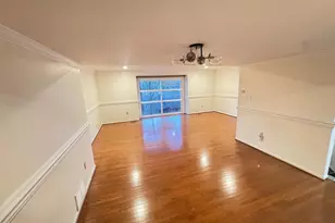 9250 Three Oaks Dr, Silver Spring, MD 20901 - Photo 3