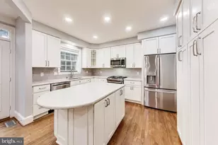 8017 Rising Ridge Rd, Bethesda, MD 20817 - Photo 11