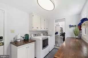 207 Upshire Cir, Gaithersburg, MD 20878 - Photo 19