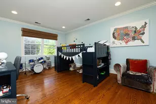 8809 Saunders Ln, Bethesda, MD 20817 - Photo 57