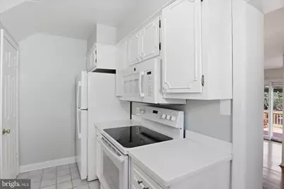 10010 Raynor Road, Silver Spring, MD 20901 - Photo 17