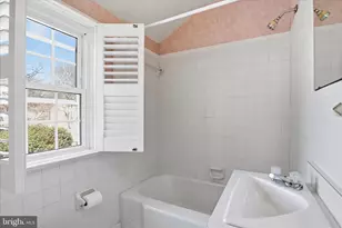 10010 Raynor Rd, Silver Spring, MD 20901 - Photo 25