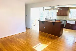 11231 Ashley Dr, Rockville, MD 20852 - Photo 3