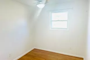 11231 Ashley Dr, Rockville, MD 20852 - Photo 9