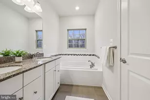 1605 Regent Manor Ct, Silver Spring, MD 20904 - Photo 7