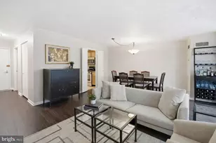 4620 Park Ave N, Chevy Chase, MD 20815 - Photo 3