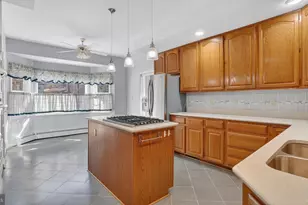 15022 Snowden Dr, Silver Spring, MD 20905 - Photo 33