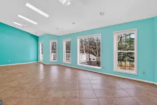 15022 Snowden Dr, Silver Spring, MD 20905 - Photo 21