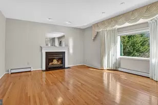 15022 Snowden Dr, Silver Spring, MD 20905 - Photo 7