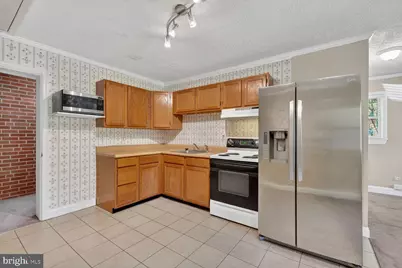 6013 Neilwood Drive, Rockville, MD 20852 - Photo 9