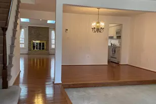 12235 Tildenwood Dr, Rockville, MD 20852 - Photo 5