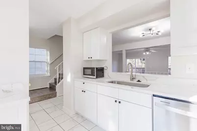 1014 Copperstone Court, Rockville, MD 20852 - Photo 5