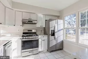 1014 Copperstone Ct, Rockville, MD 20852 - Photo 7