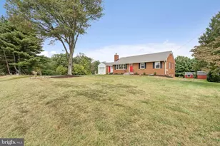 1804 Briggs Chaney Rd, Silver Spring, MD 20905 - Photo 3